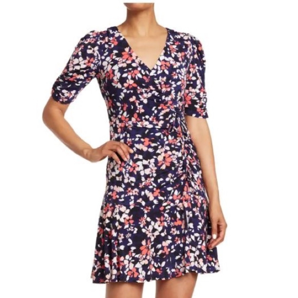 NWT Vince Camuto Floral V-Neck Dress